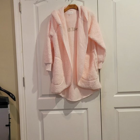 NWOT Comfy Contemporary Robe - Picture 2 of 2